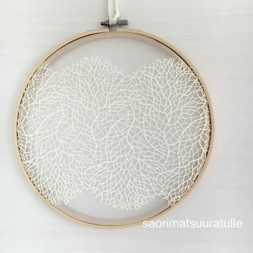 レースの壁飾り(白の珊瑚)23cmー新築祝い 引越し祝い 結婚祝いにもー