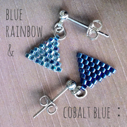 iro-asobi/トライアングル/三角ピアス、イヤリング blue rainbow & cobalt blue 1枚目の画像