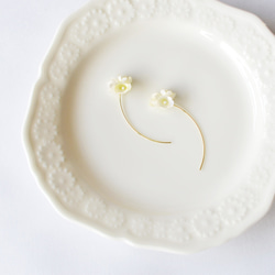 鈴蘭耳環：白色 第2張的照片