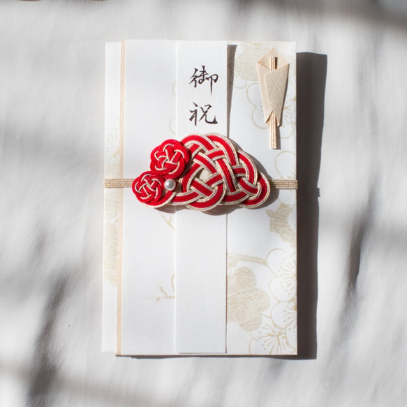 ［伝統工芸・唐紙使用］髪飾りとして使えるご祝儀袋｜松結び｜赤・白・ベージュ 8枚目の画像