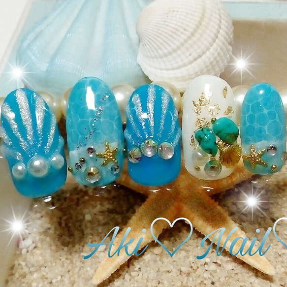 ジェルネイルチップ☆付け爪〜海面ドロップ×人魚の鱗&ターコイズ☆ヒトデ〜シェル 1枚目の画像