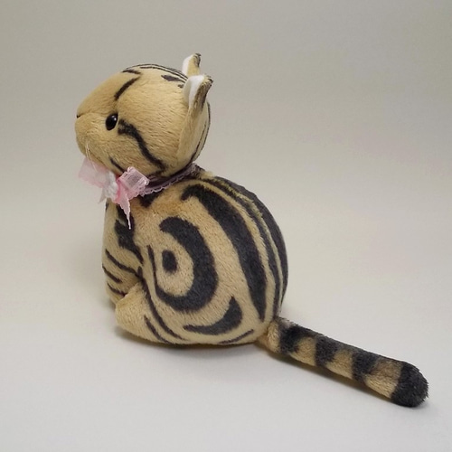 猫ぬいぐるみ「ねこにゃ」アメショブラウン 【受注製作】 ぬいぐるみ