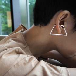 trapezoid earring_梯形耳骨環 925銀, 限量, 設計師, 訂製, 珠寶, 餐具 飾品 免運 第1張的照片