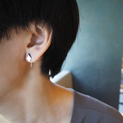 geometric a earring_幾何a耳環 計師 訂製 珠寶 謝禮 伴娘禮 閨蜜 第1張的照片