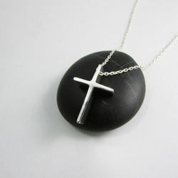 mittag NL318 cross b necklace_十字架b項鍊 925純銀 限量 設計師手做 附品牌原木珠寶盒 第3張的照片