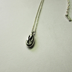 gem rabbit necklace_寶石兔項鍊 純銀 限量 設計師手做 附品牌珠寶盒 第2張的照片