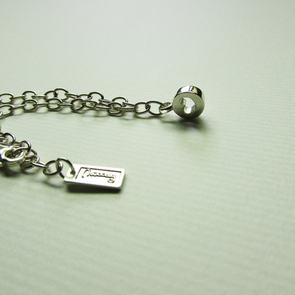 mittag BL702 round heart bracelet_圓心手鍊 純銀 限量 設計師手做 附品牌原木珠寶盒 第2張的照片