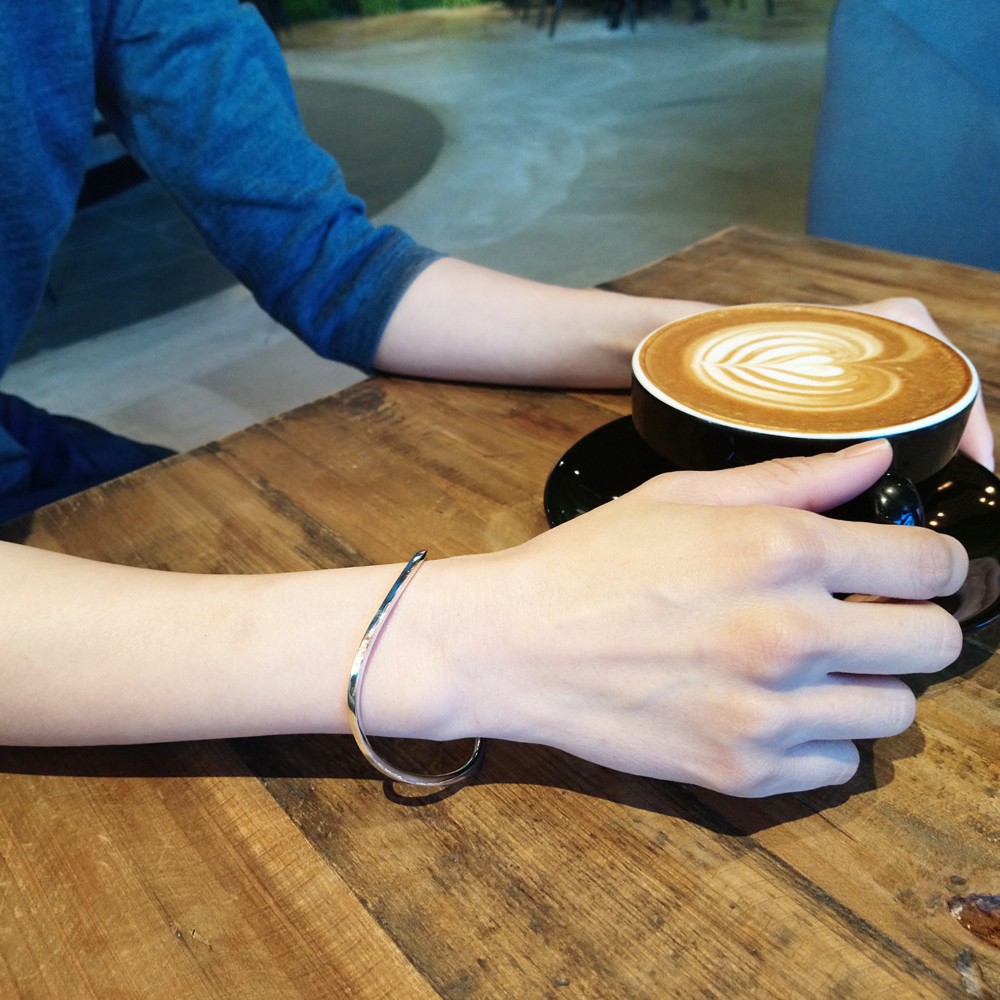 mittag BG802 インフィニティバングル 925スターリングシルバー 限定版 デザイナーハンドメイド ブランドパッケージ