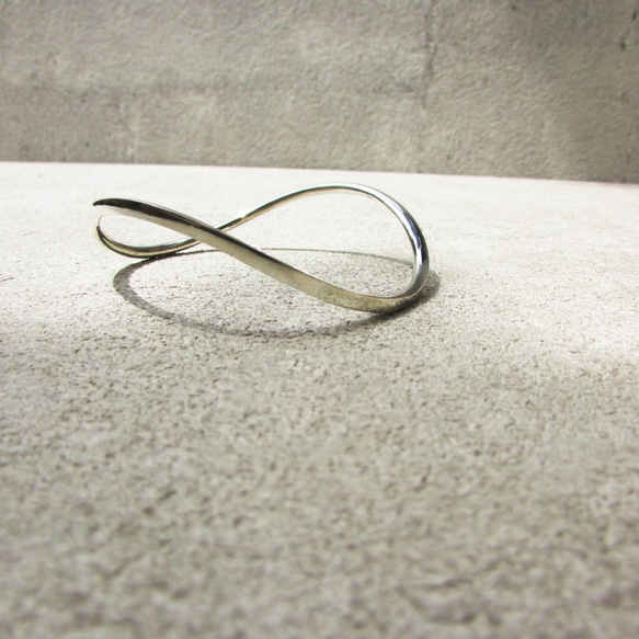 mittag BG802 infinity bangle 無限手環 925純銀 限量 設計師手做 附品牌包裝 超取免運 第2張的照片