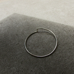 mittag BG803 turning a bangle_轉折a手環 925純銀 限量 設計師手做 附品牌包裝 第2張的照片