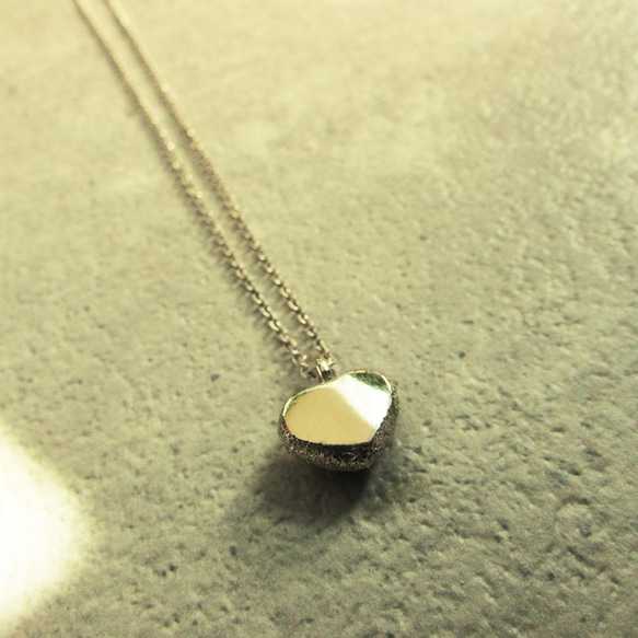 mittag NL819 heart necklace_愛心項鍊 925純銀 限量 設計師手做 附品牌包裝 超取免運 第1張的照片