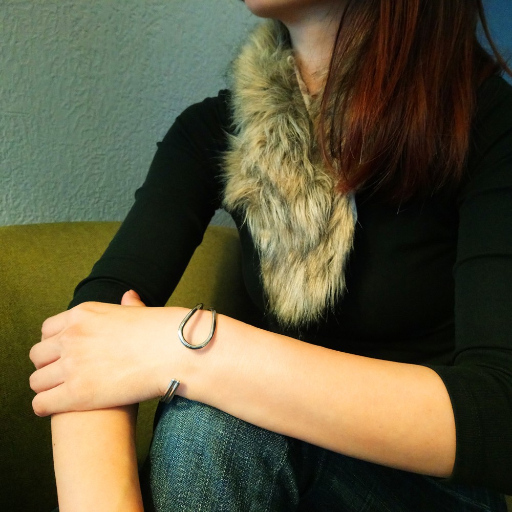 バルセロナバングル_バルセロナブレスレットミットタグ925スターリングシルバー限定版デザイナーハンドメイドブランドパッケージ付き