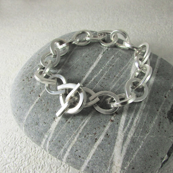 horseshoe bracelet_馬蹄鐵手鍊  mittag 925銀 限量 珠寶 婚戒訂製 台灣品牌 第1張的照片