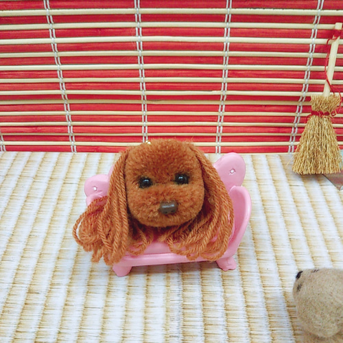 【後払い手数料無料】 犬ポンポン キーホルダー アプリコットトイプードル おもちゃ 羊毛フェルト