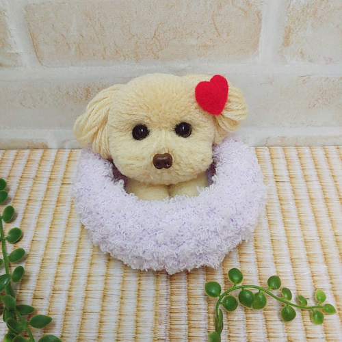 犬ポンポン トイプードル(ふわふわ丸形クッション、羊毛フェルトの