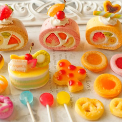 スイーツデコパーツ(H118) 16個入り　フルーツロールケーキ、オレンジケーキ、アイシングクッキー、他 5枚目の画像