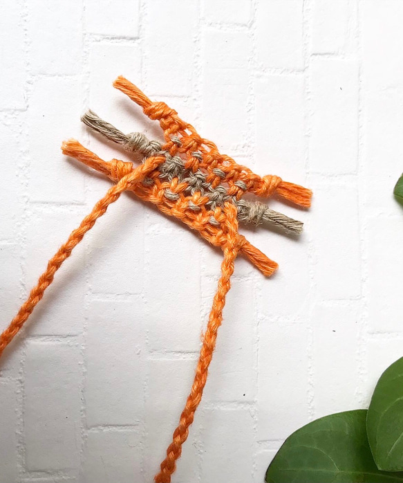 ヘンプで作ったヘアアクセサリー　オレンジ系リボン 2枚目の画像