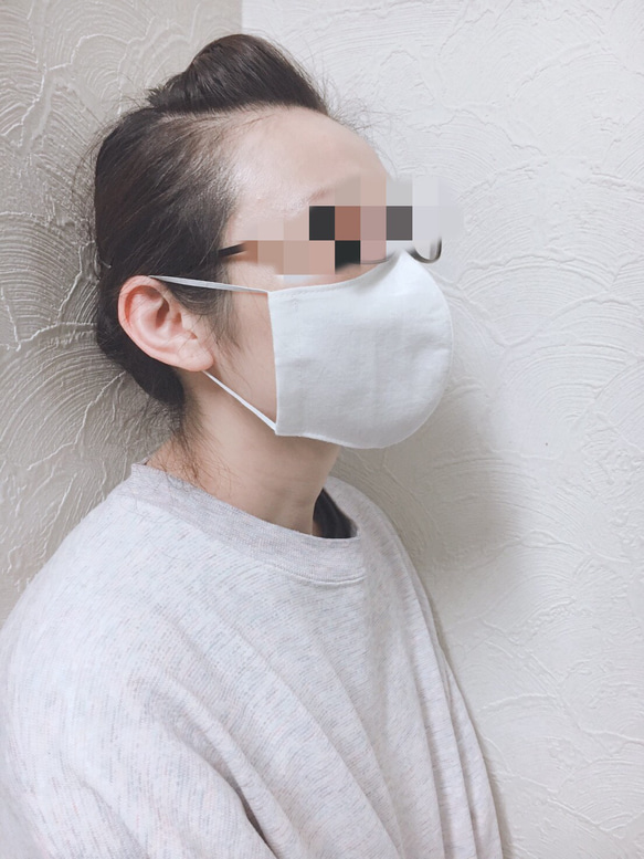 くすみブルードット 女の子柄 ハンドメイド 立体布マスク オーガニックコットンガーゼ 4枚目の画像