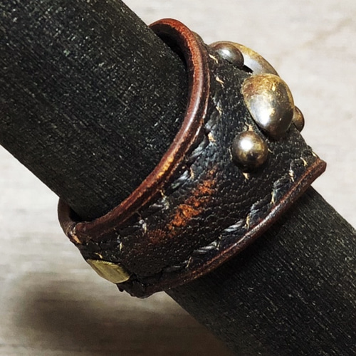 レザー バングル 黒 （茶芯） ブレスレット Jindy 通販 7086876