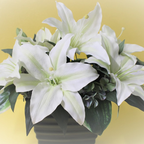 ハンドメイド　パンフラワー　パンアート　百合カサブランカアレンジメント花瓶付き ハンドメイド パンアート パンフラワーゆり百合カサブランカ