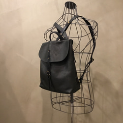 牛革フラップリュックSサイズ「ブラック」 5枚目の画像