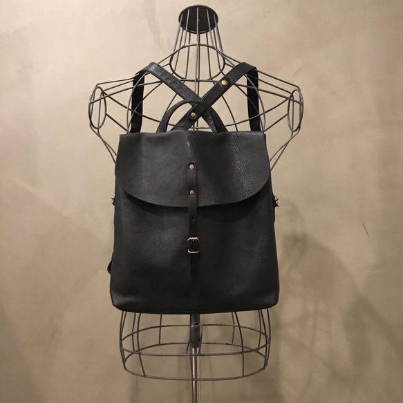 牛革フラップリュックSサイズ「ブラック」 2枚目の画像