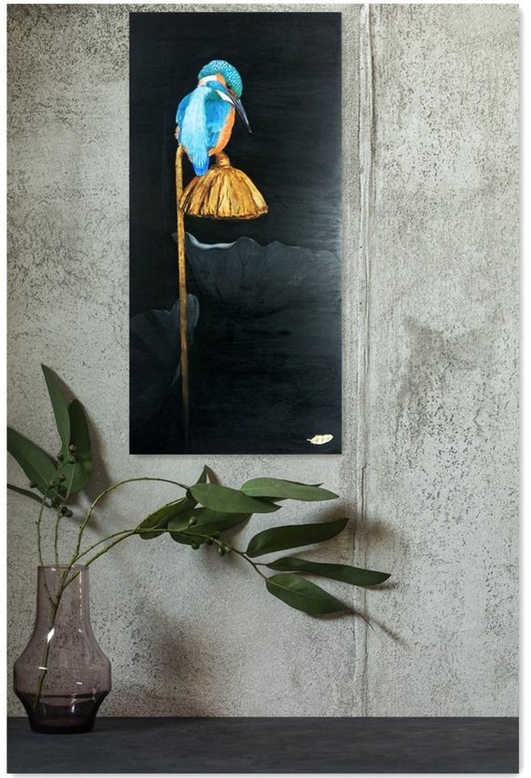 カワセミと蓮の花のアクリル画焦げた絵オリジナルの吊り絵 3枚目の画像