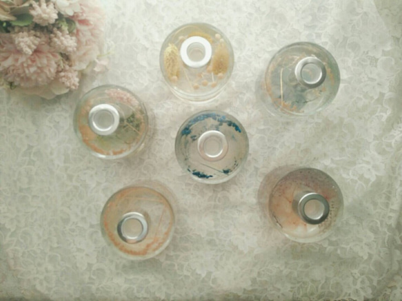 《香沁花園 Fragrant Garden》柔美浮游花擴香瓶--粉紅佳人(高山羊齒＋粉） 150ml 第4張的照片