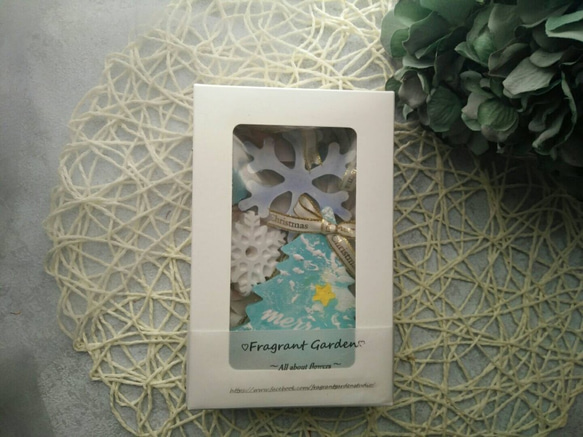 《香沁花園 Fragrant Garden》聖誕樹擴香石(無添加香氛) /生日禮物 /母親節禮物 /情人節禮物 /香氛 第4張的照片