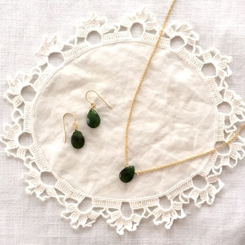 14kgf グリーンジェイド ピアス イヤリング ピアス（フック・チェーン