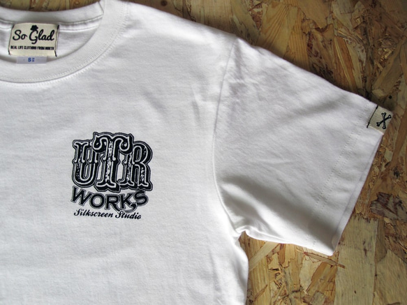 U.T.R.works LOGO TEE White 2枚目の画像