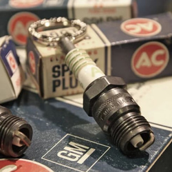 Old Stock "AC" Spark Plugs Remake Keyring 3枚目の画像