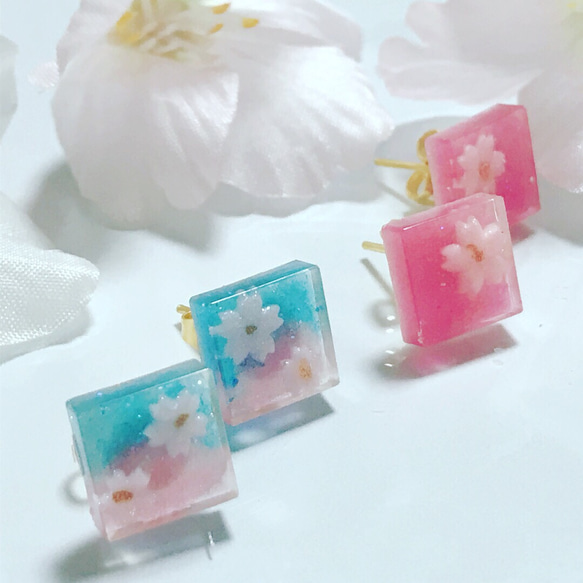 【樹脂】桜ピアスorイヤリング〜青空と桜〜 4枚目の画像