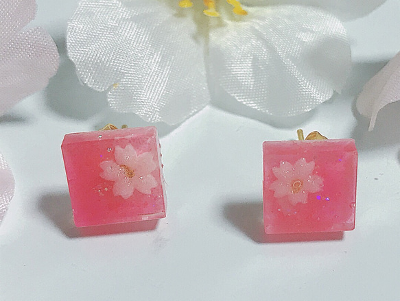 【樹脂】桜ピアスorイヤリング〜春〜 2枚目の画像