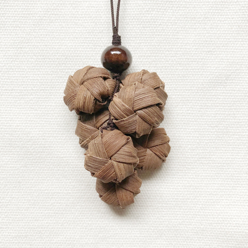 国産 山葡萄 バッグチャーム（ぶどう中）【受注製作】 バッグチャーム