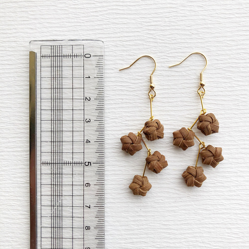 山葡萄 お星さまみたいなピアス☆（花編み） ピアス（フック・チェーン