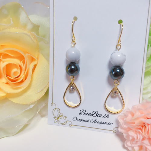 No.1569-A 猫☆ホログラム☆レジンピアス・イヤリング(ブルー) ピアス  