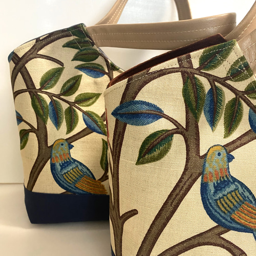 ウィリアムモリス ケルムスコットツリー 綿麻 英国製の大きなトート