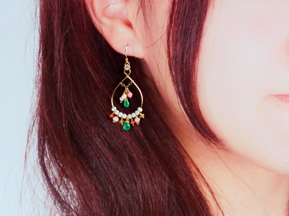 コロンビア産エメラルドの夏色の華やぎシャンデリアピアス/pierced earrings or ear-clips 5枚目の画像