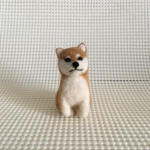 羊毛フエルト 柴犬 茶柴ミニお座りポーズ 羊毛フェルト tu_na1122 通販