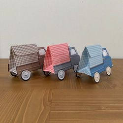 こんにちは お届けものです 〜チェック柄〜 2枚目の画像