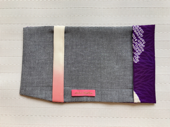 ブックカバー・文庫本用　白×紫　絞り柄・2 3枚目の画像