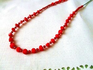 ぽっちゃりさんに　ヨーロッパ天然珊瑚ネックレス