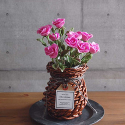◆粘土のお花◆　薔薇・・・ピンク　高さ約25センチ　B574 2枚目の画像