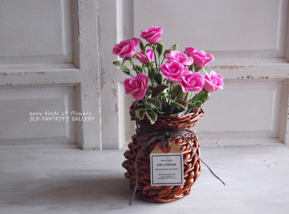 ◆粘土のお花◆　薔薇・・・ピンク　高さ約25センチ　B574 3枚目の画像