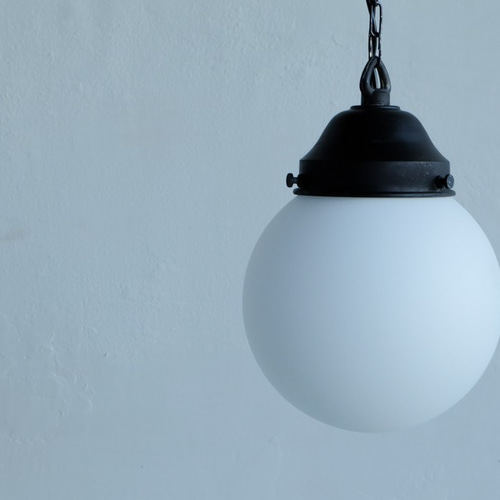 大正ロマンのペンダントライト（乳白・艶消し） シーリング