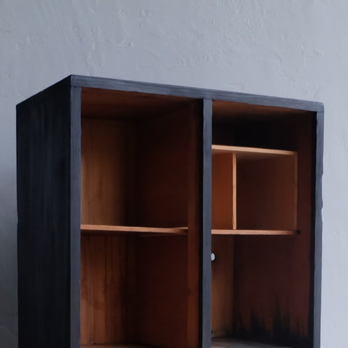 アンティーク・リメイク家具】黒塗りの棚 チェスト・キャビネット ICCA