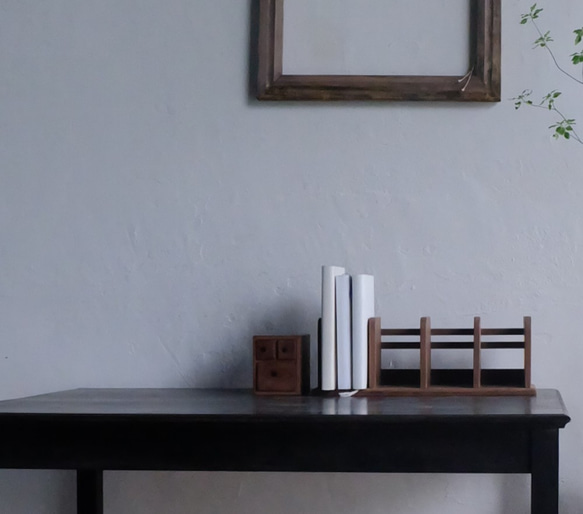 【アンティーク・リメイク家具】四連の本立て 3枚目の画像