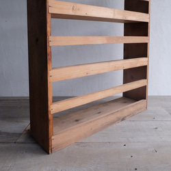 【アンティーク・リメイク家具】すっきりとした本棚 8枚目の画像