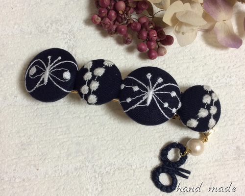 ミナペルホネン☆くるみボタンのバレッタ☆ハンドメイド☆no.292 